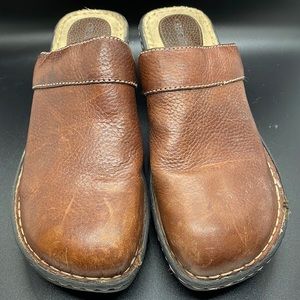 Cherokee women’s (leather upper) clogs